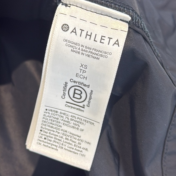 Athleta Triumph Hybrid Jacket Size Extra Small - Picture 10 of 13